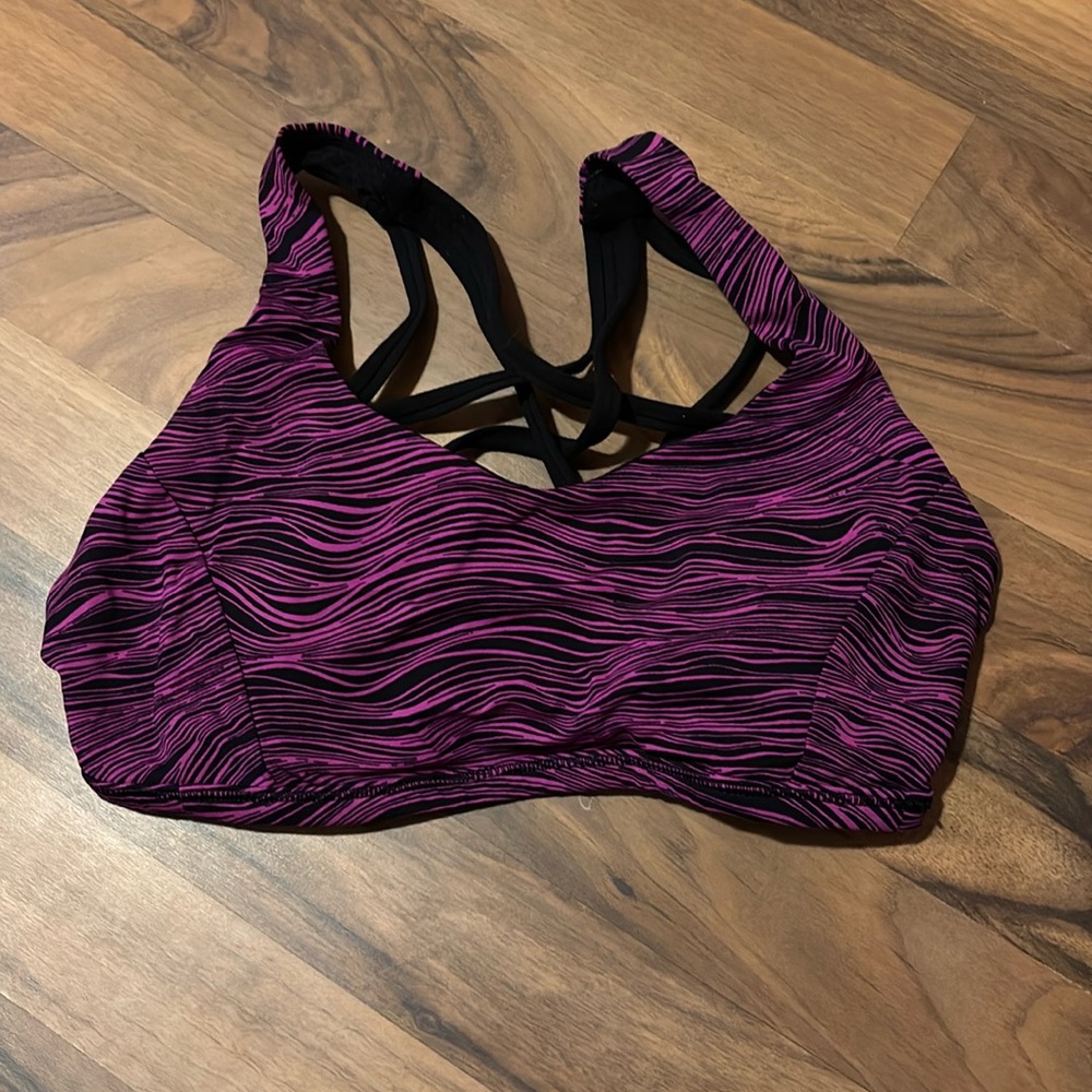 lululemon sports bra